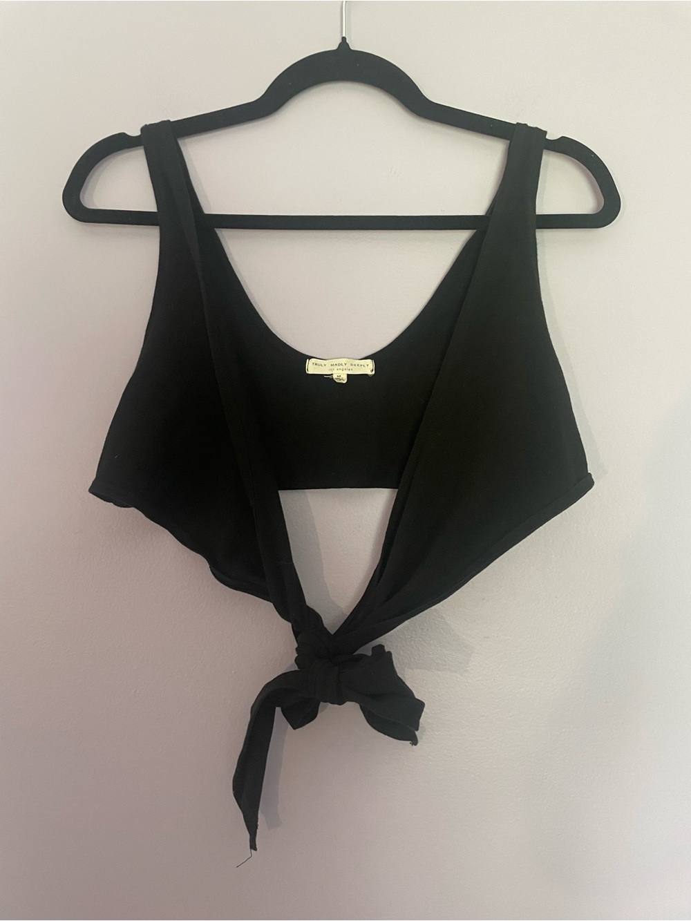 Truly Madly Deeply UO Black Tie-Front Women's Crop Top size M